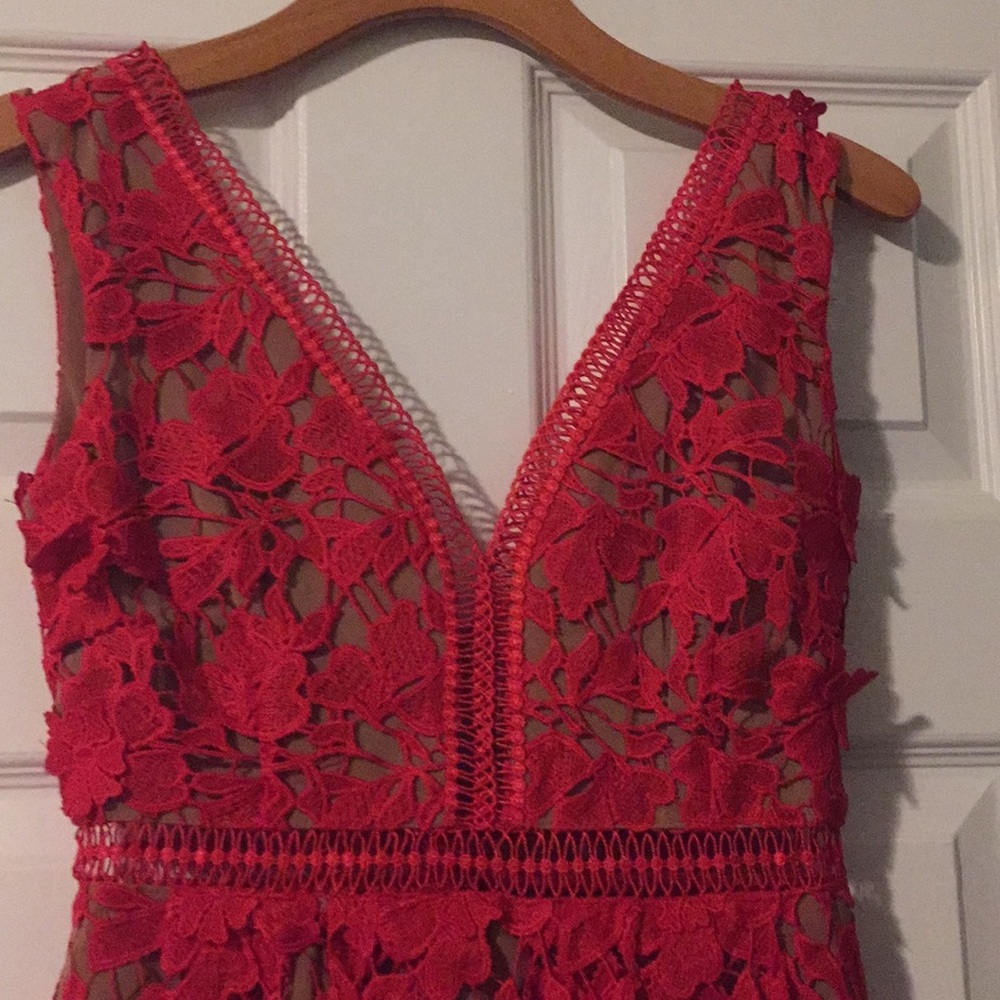 Dress Red lace Valentino style. Fit Size XS to S.
